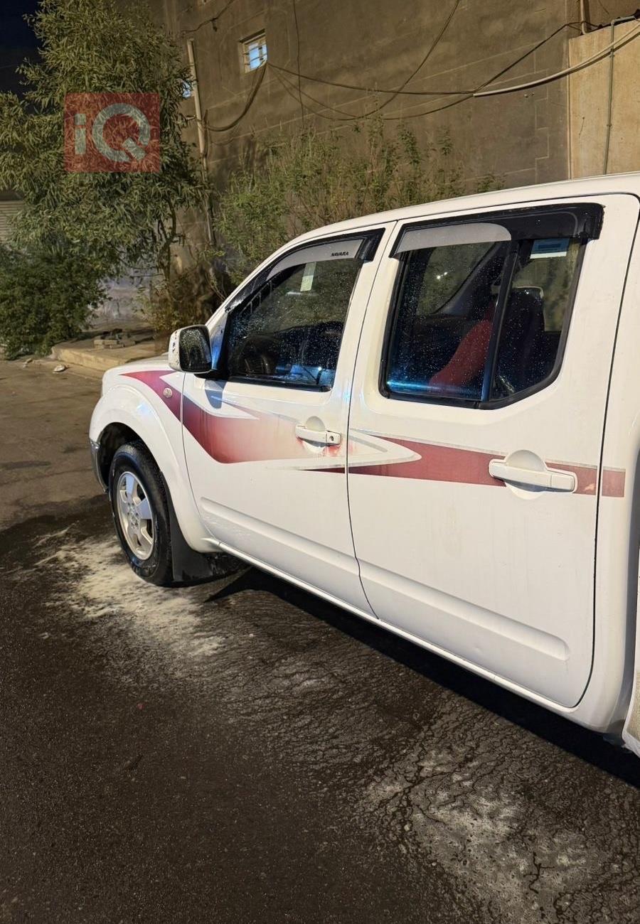 نیسان نەڤارا